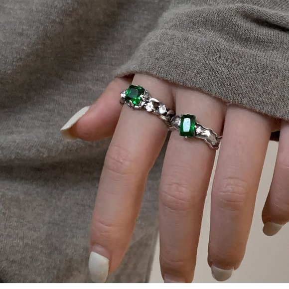 ANTIQUE LOOK RING - Picture 3 of 4